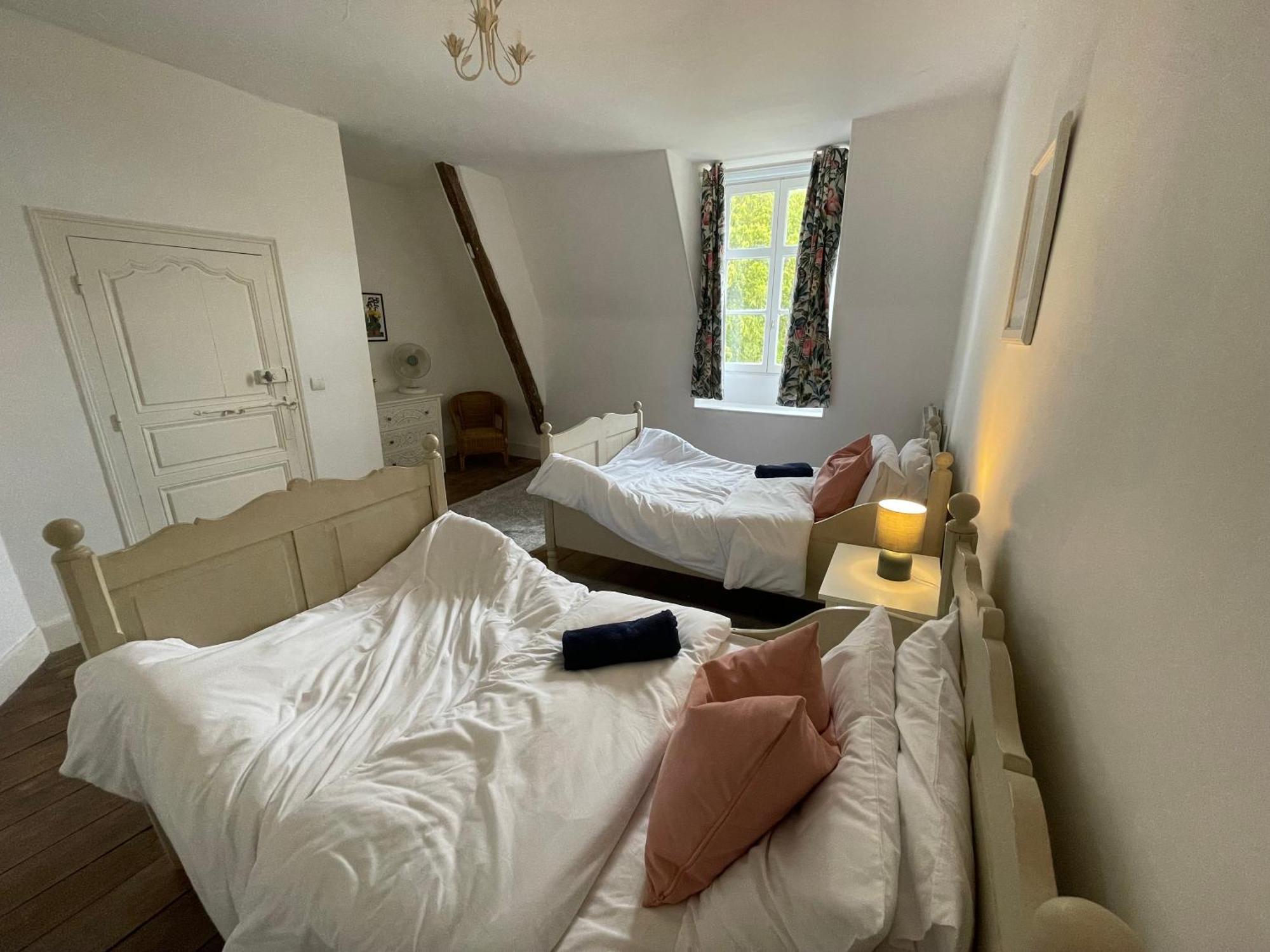 Beautiful 6 Bedroom House With Pool & Large Garden Le Pêchereau Eksteriør bilde