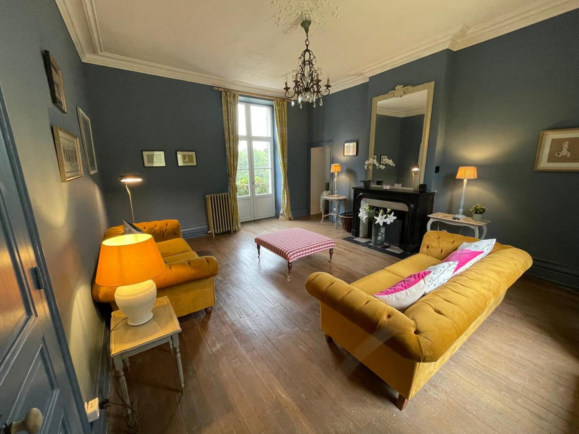 Beautiful 6 Bedroom House With Pool & Large Garden Le Pêchereau Eksteriør bilde